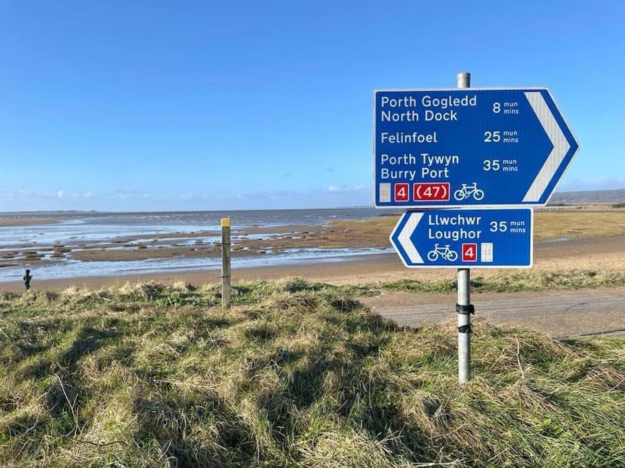 Coastal Apartment With Beach On Your Doorstep! Llanelli Exterior foto